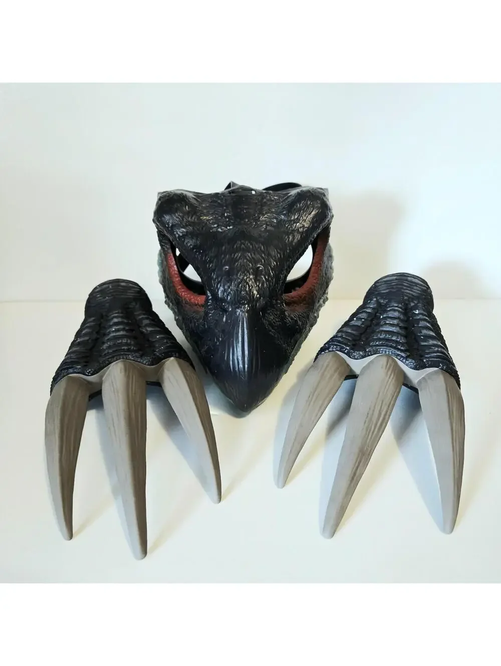 Jurassic World Therizinosaurus Mask Dinosaur Face Chomping Mask and Claws EUC
